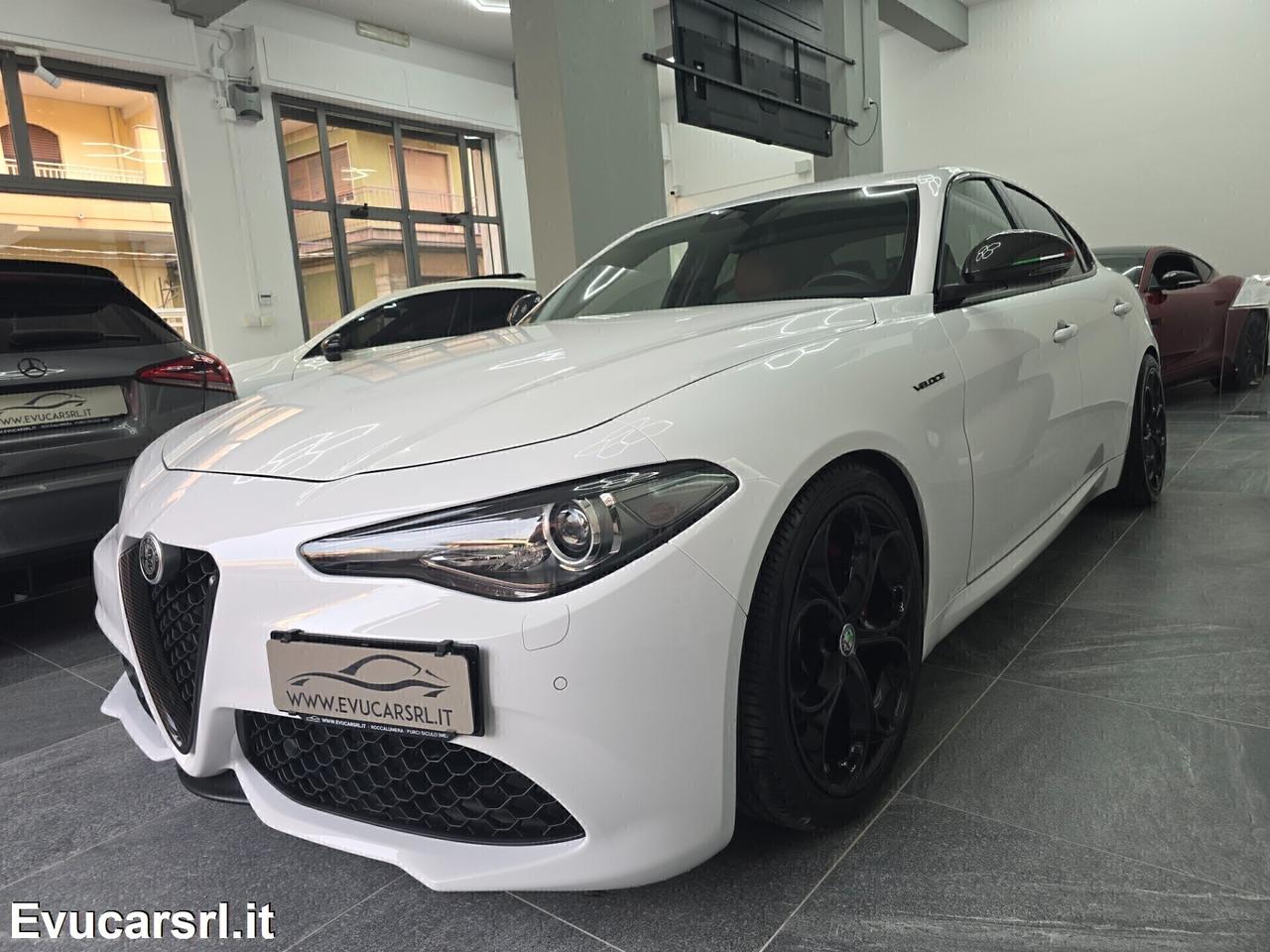 Alfa Romeo Giulia 2.0 Turbo 280 CV AT8 AWD Q4 Velo