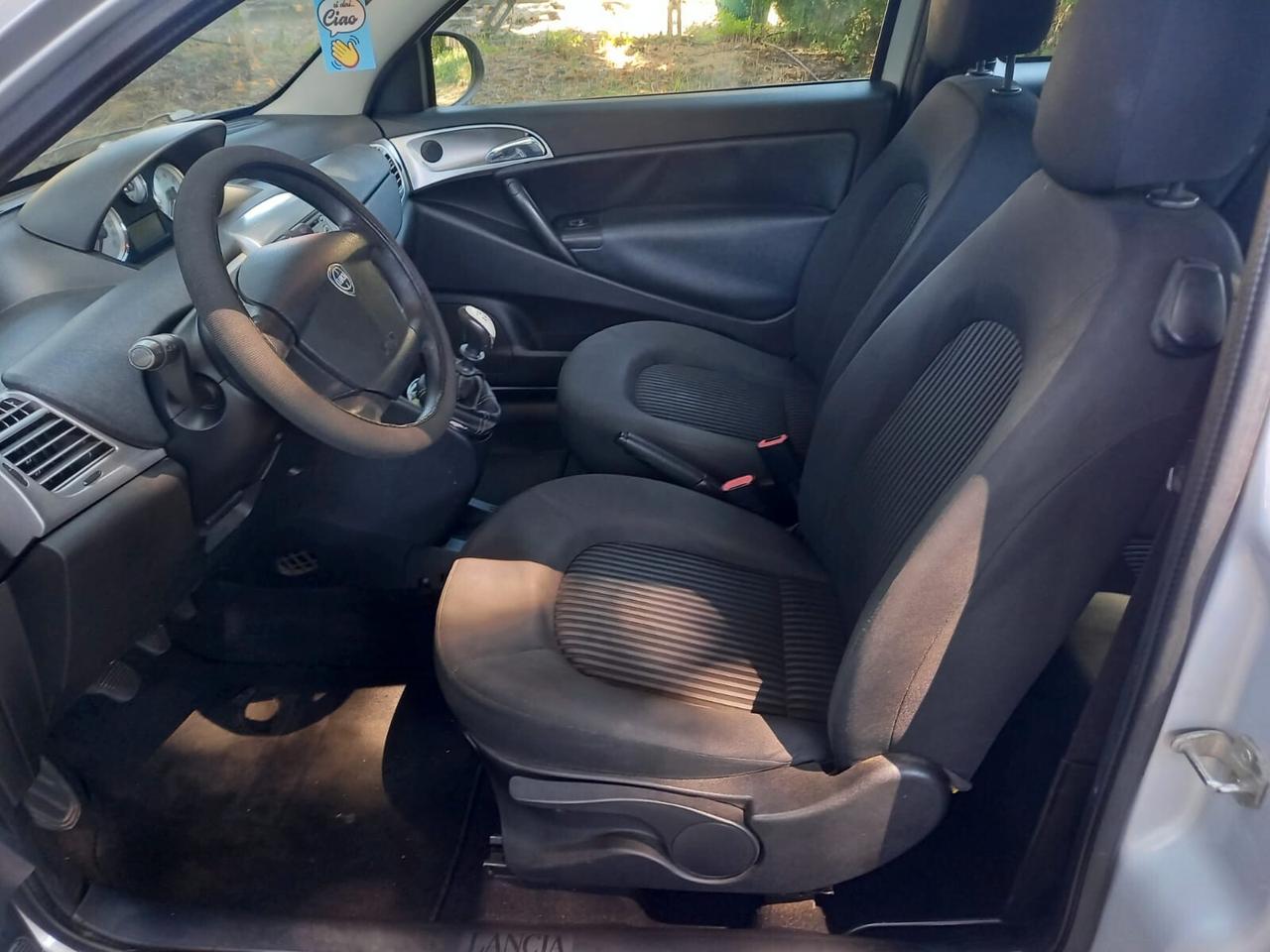 Lancia Ypsilon 1.2 Argento NEOPATENTATI GARANZIA 12 MESI