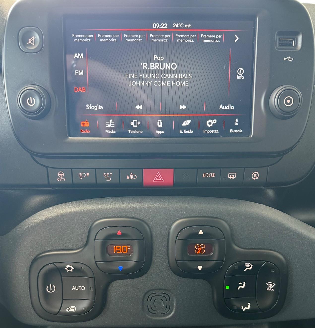 Fiat Panda Cross Panda 1.0 firefly hybrid Cross s&s 70cv 5p.ti