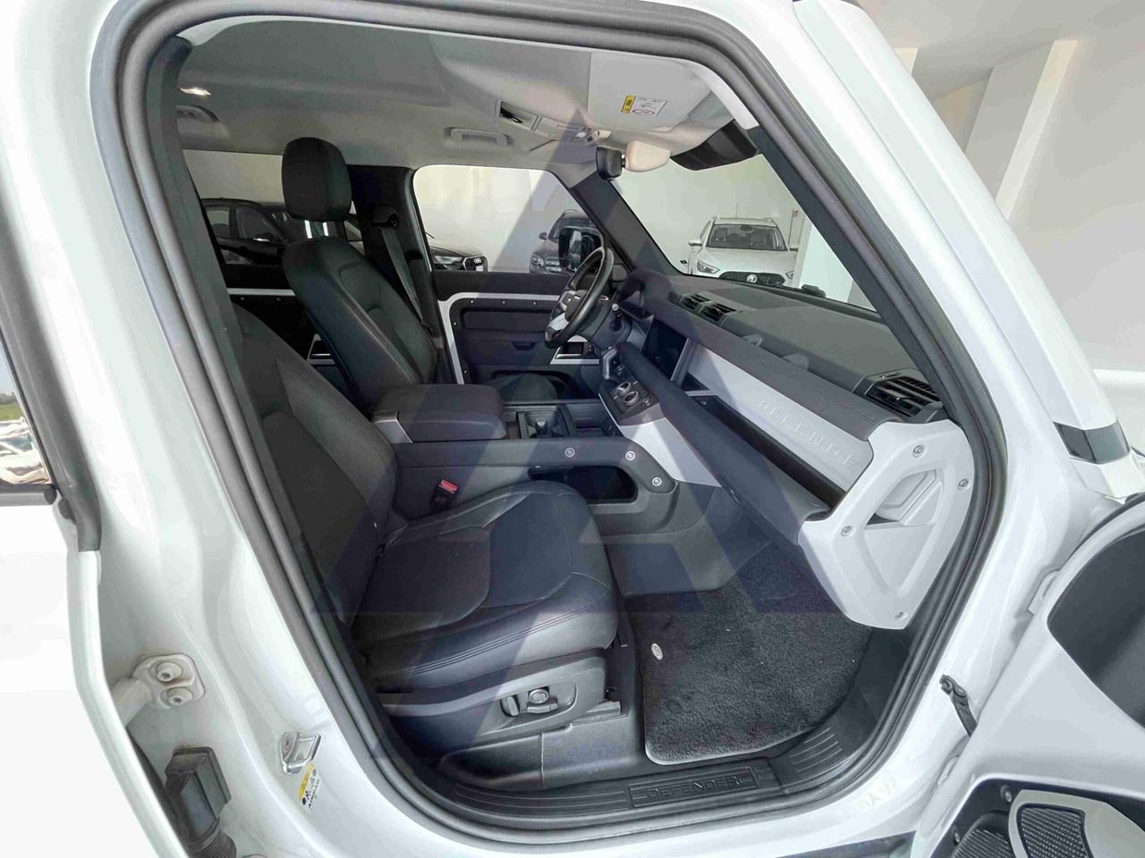 Land Rover Defender 110 3.0D I6 200 CV AWD Auto X-Dynamic HSE