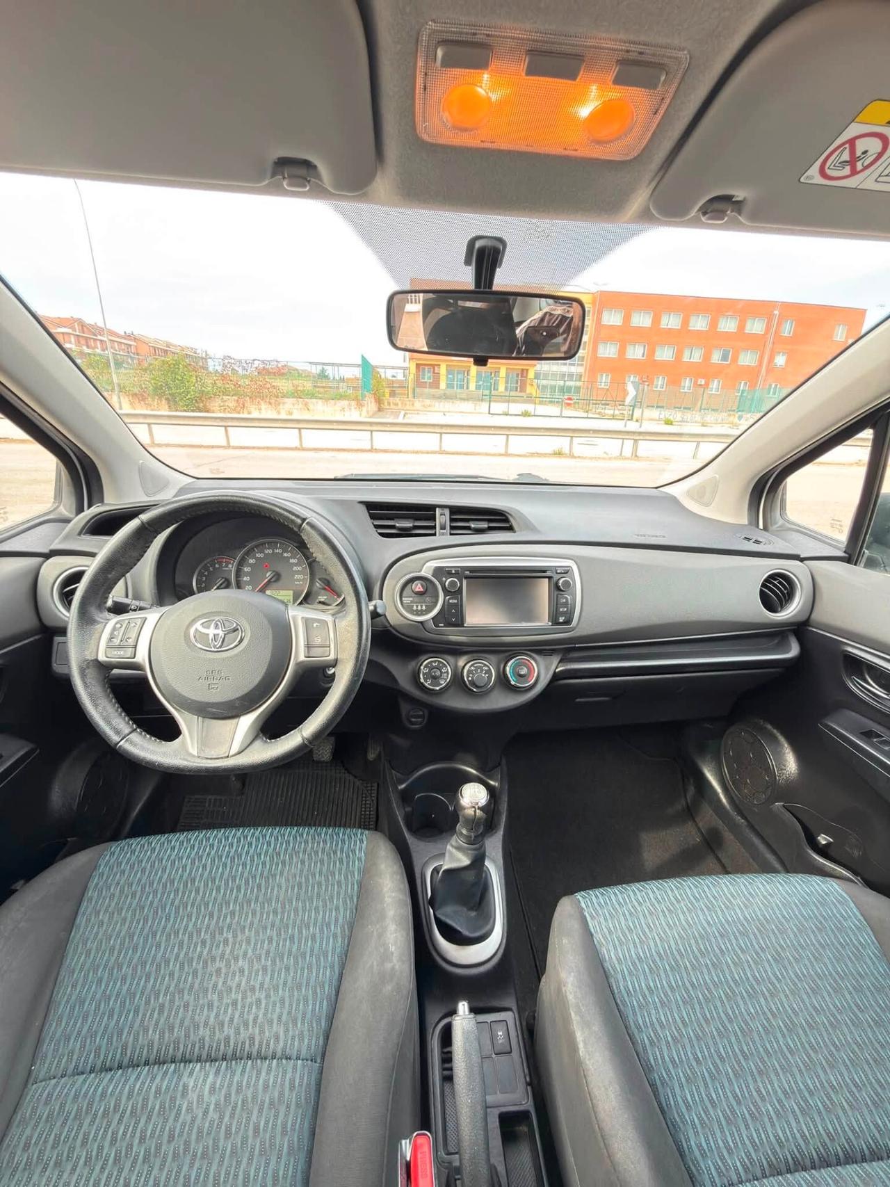 Toyota Yaris 1.0 5 porte Lounge