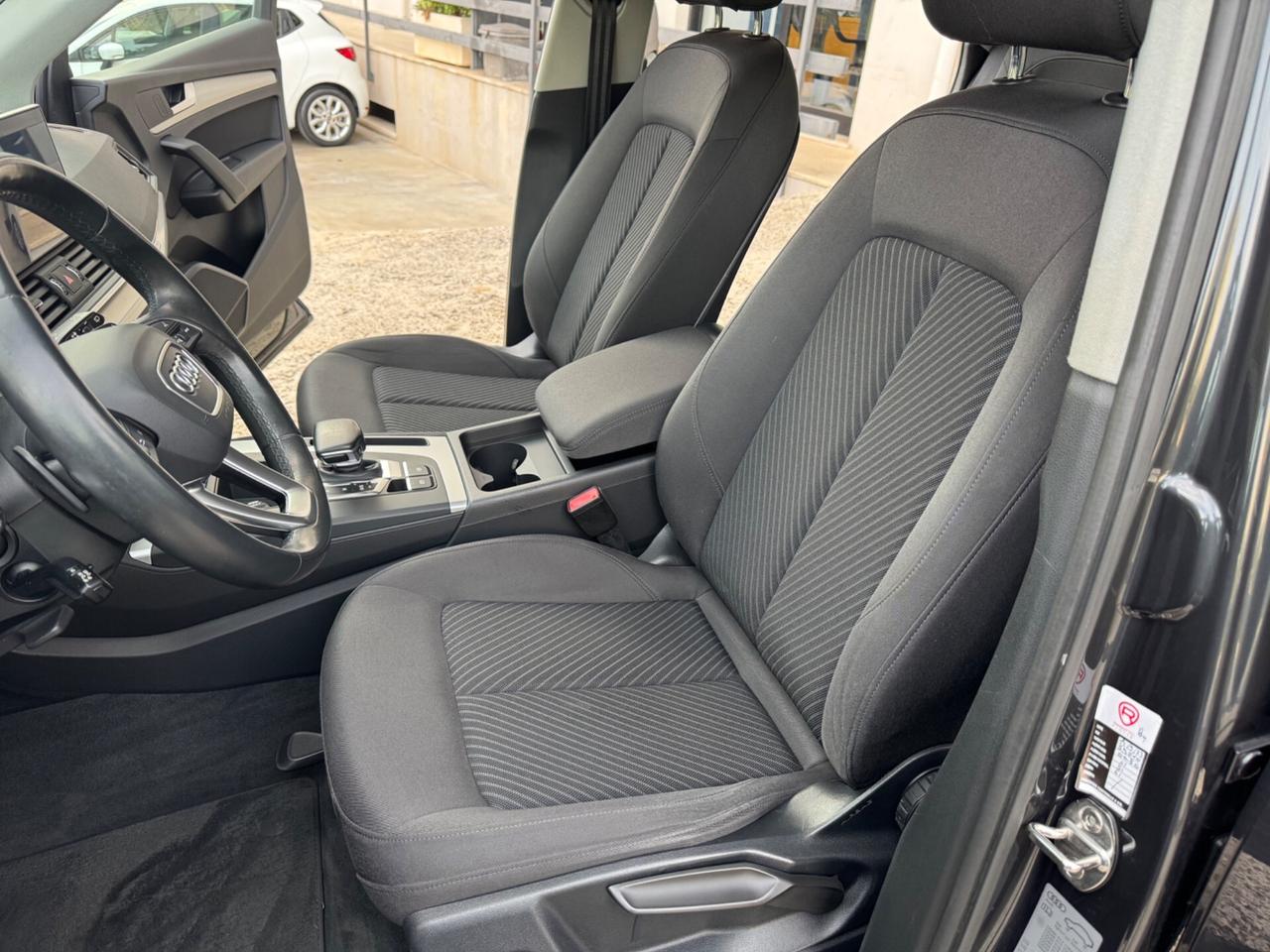 Audi Q5 2.0 TDI 204cv - NEW MODEL - 2021