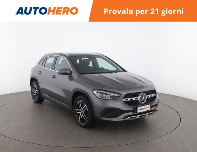 MERCEDES-BENZ GLA 200 d Automatic 4Matic Sport