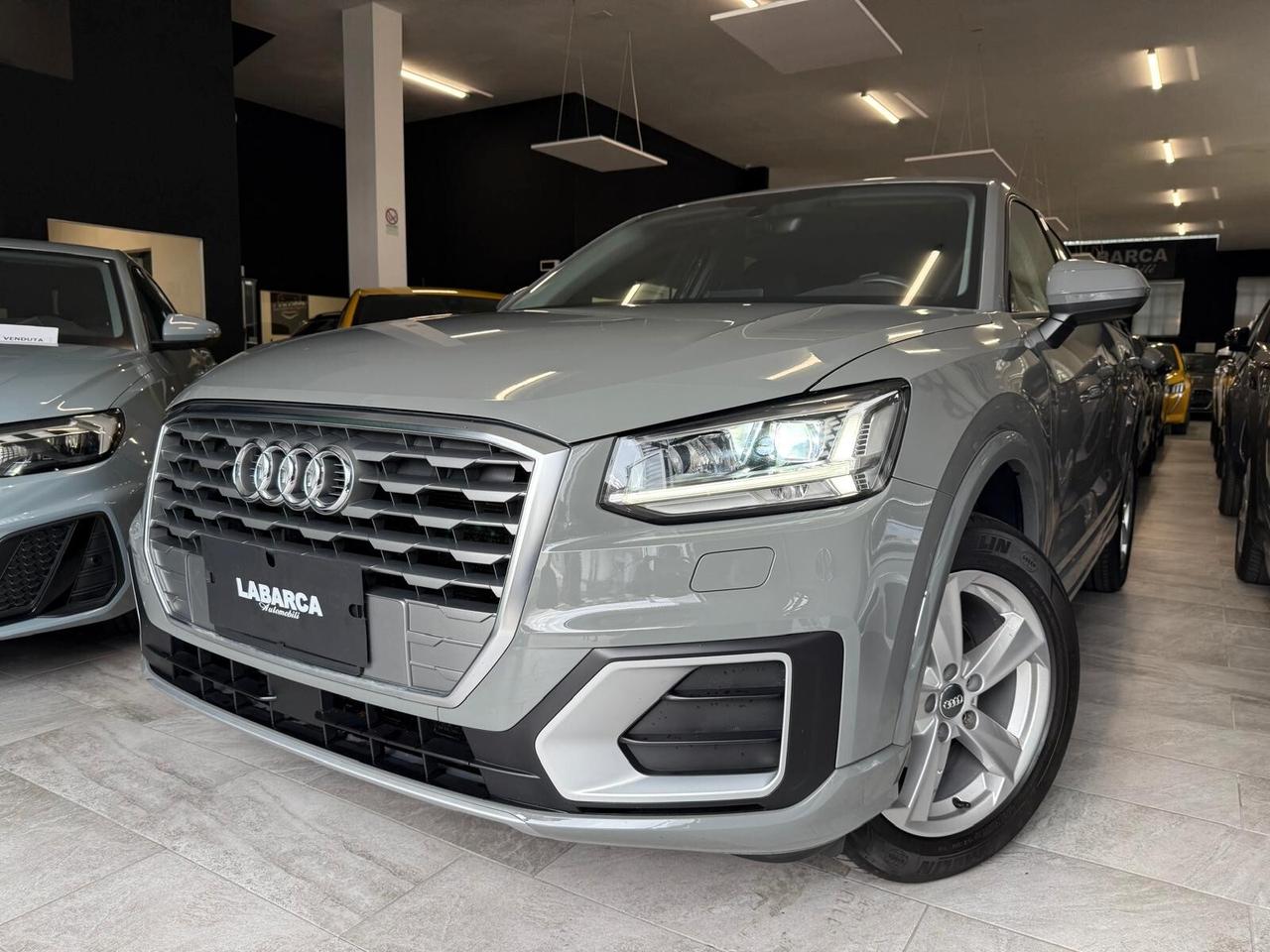 Audi Q2 30 TFSI Business Design