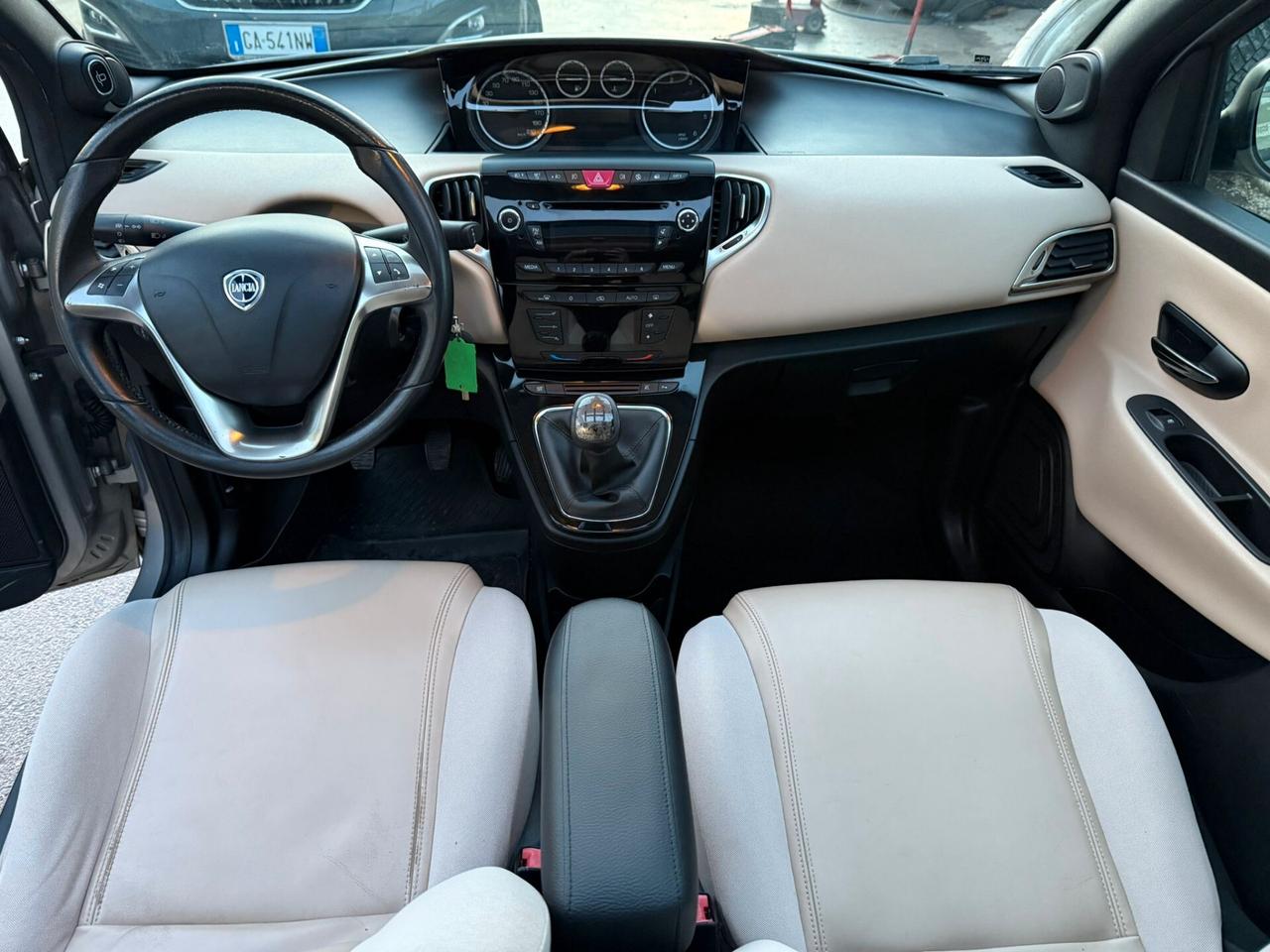 Lancia Ypsilon 1.3 MJT 16V 95 CV 5 porte S&S Platinum