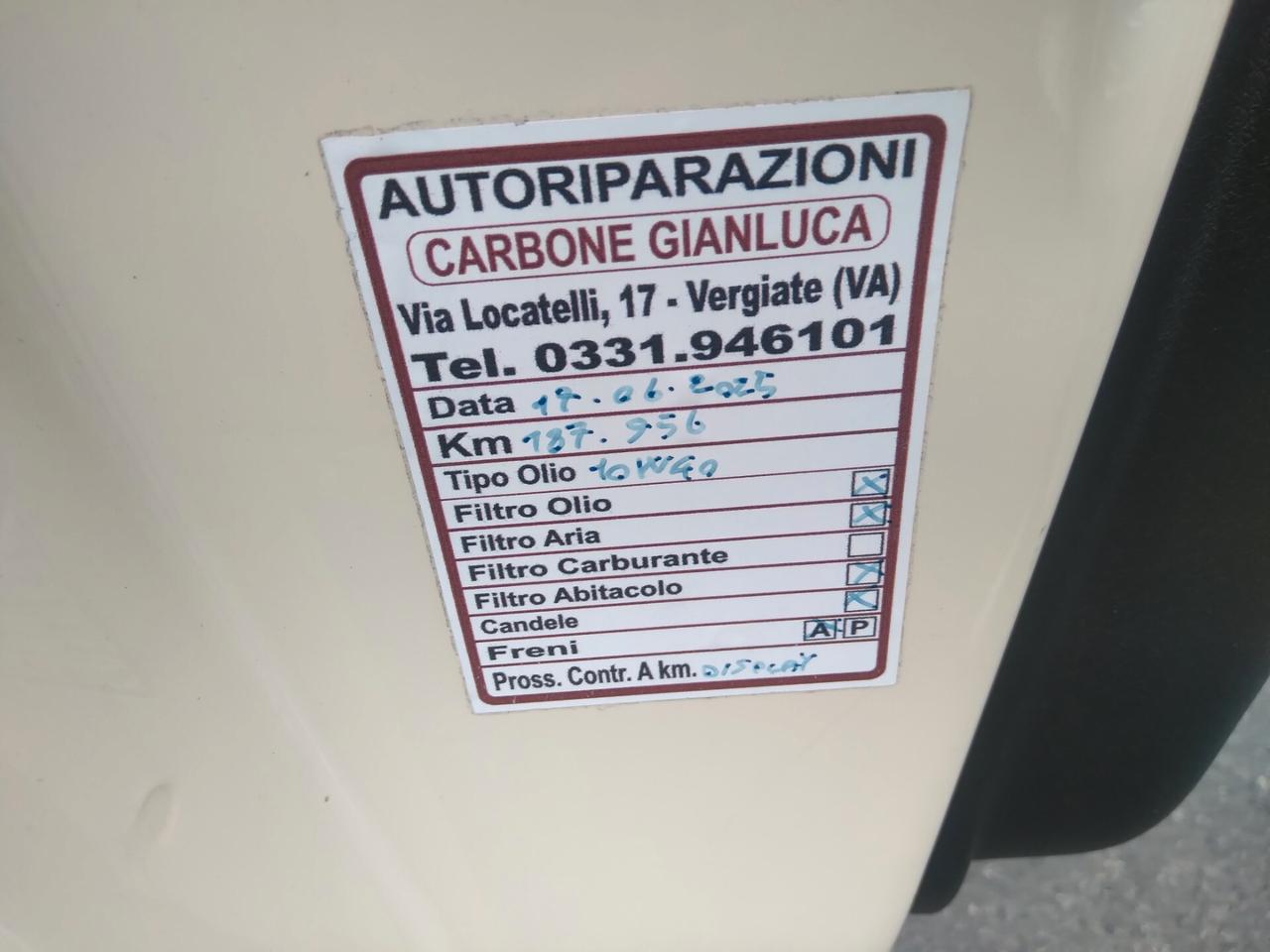 Lancia Ypsilon 1.2 60cv Oro Giallo x neopatentati