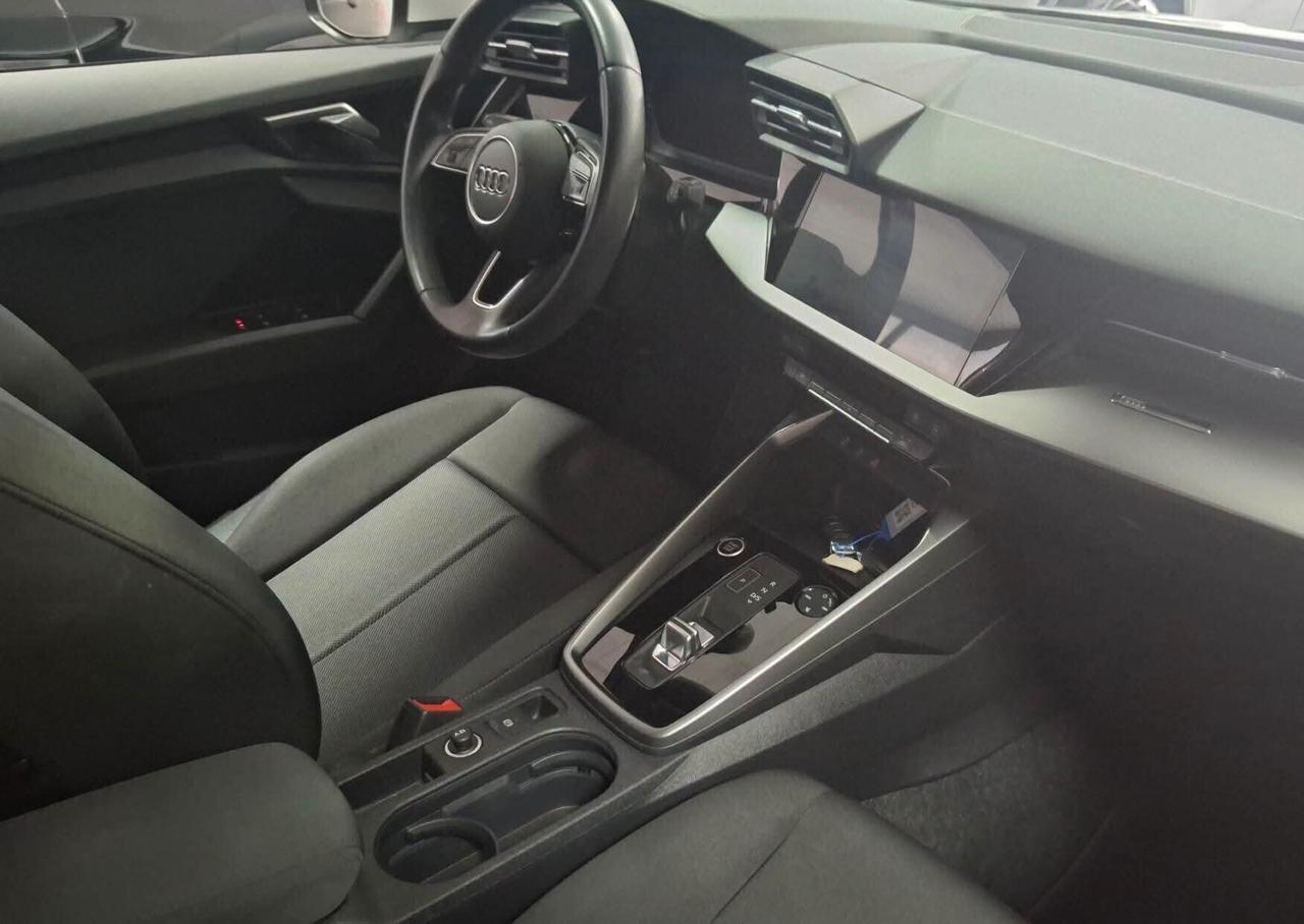 Audi A3 SPB 30 TDI automatica fari full led