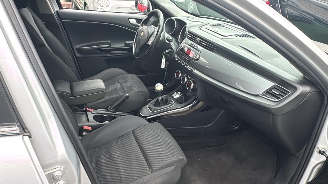Alfa Romeo Giulietta 1.6 JTDm-2 105 CV Distinctive