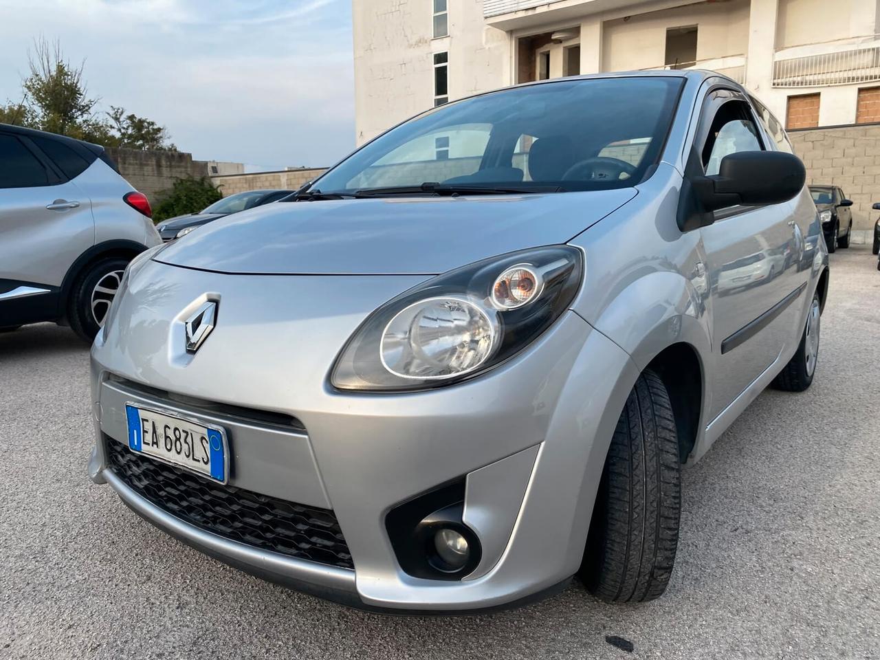 Renault Twingo 1.2 benz 58cv full economica 2010