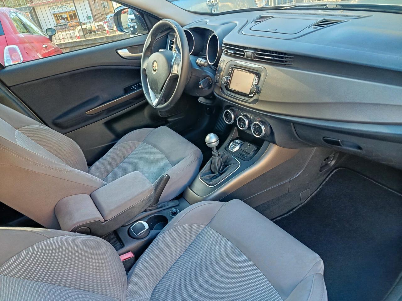 Alfa Romeo Giulietta 1.6 JTDm-2 105 CV Distinctive