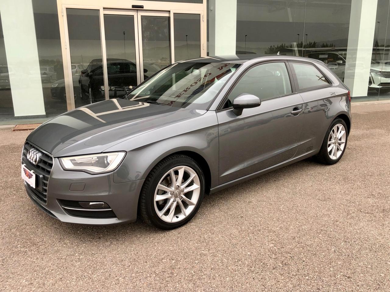 Audi A3 AUDI A3 1.6 TDI S-TRONIC AMBITION 3P