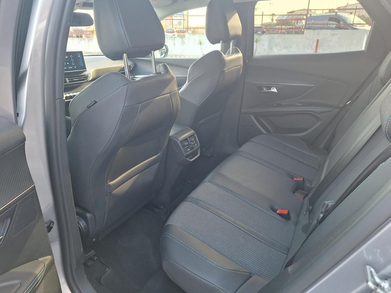 Peugeot 3008 BlueHDi 130 S&S EAT8 Allure Pack
