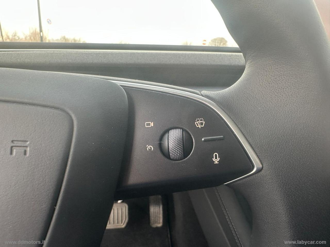 TESLA Model 3 NV35 RWD Premium 400 KM AUTONOMIA