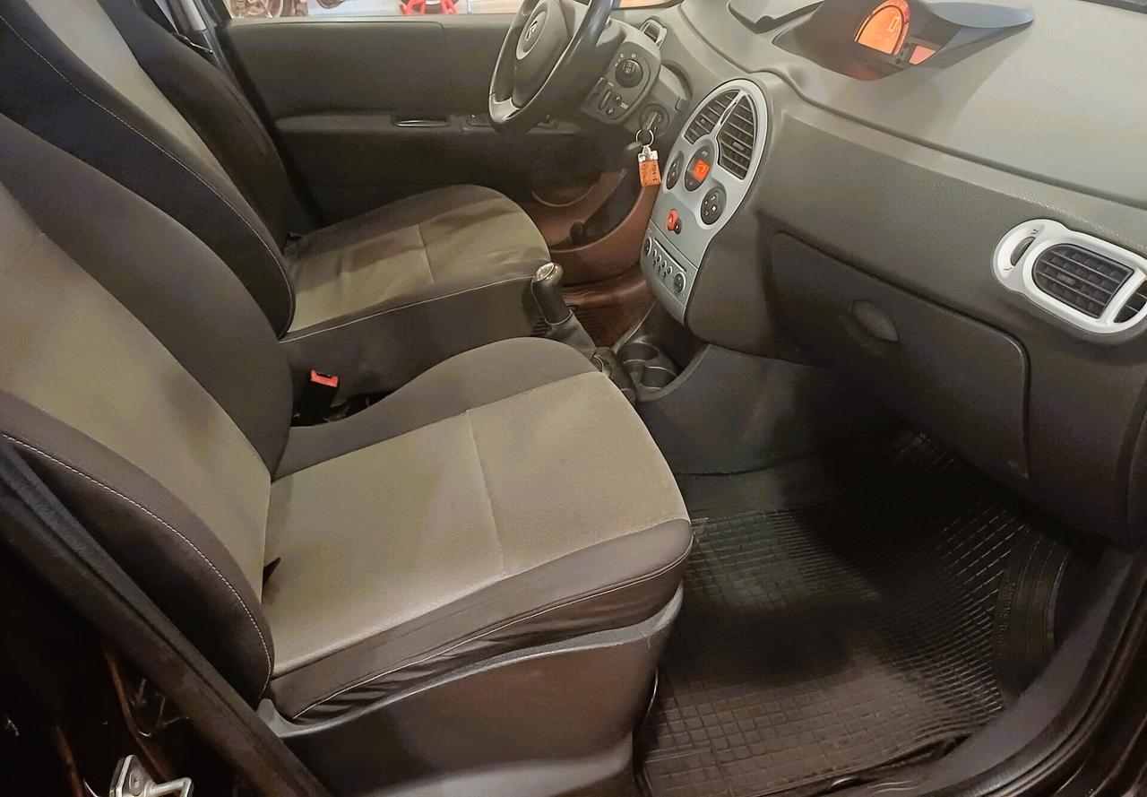 Renault Modus 1.5 dCi 85CV Dynamique