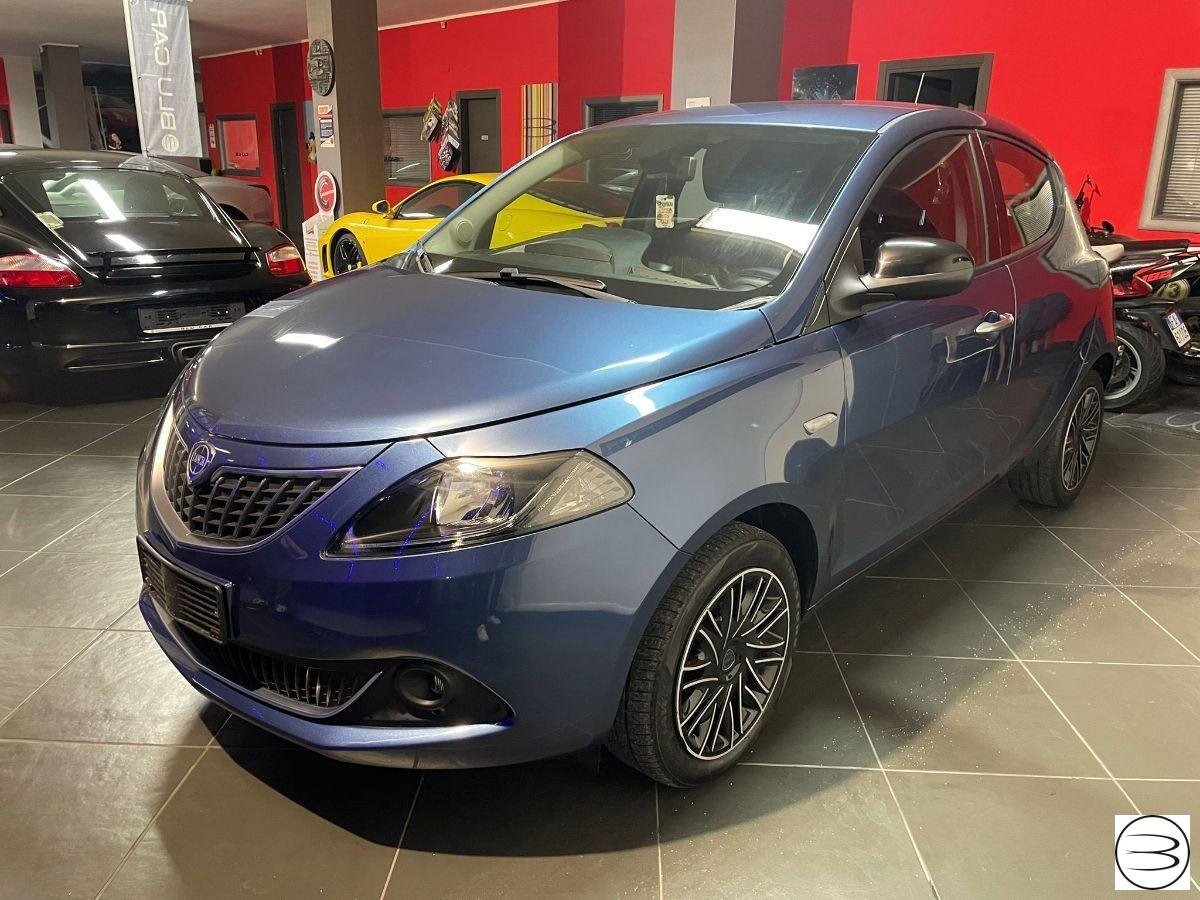 LANCIA - Ypsilon - 1.0 FireFly 5p.S&S Hybrid Silver