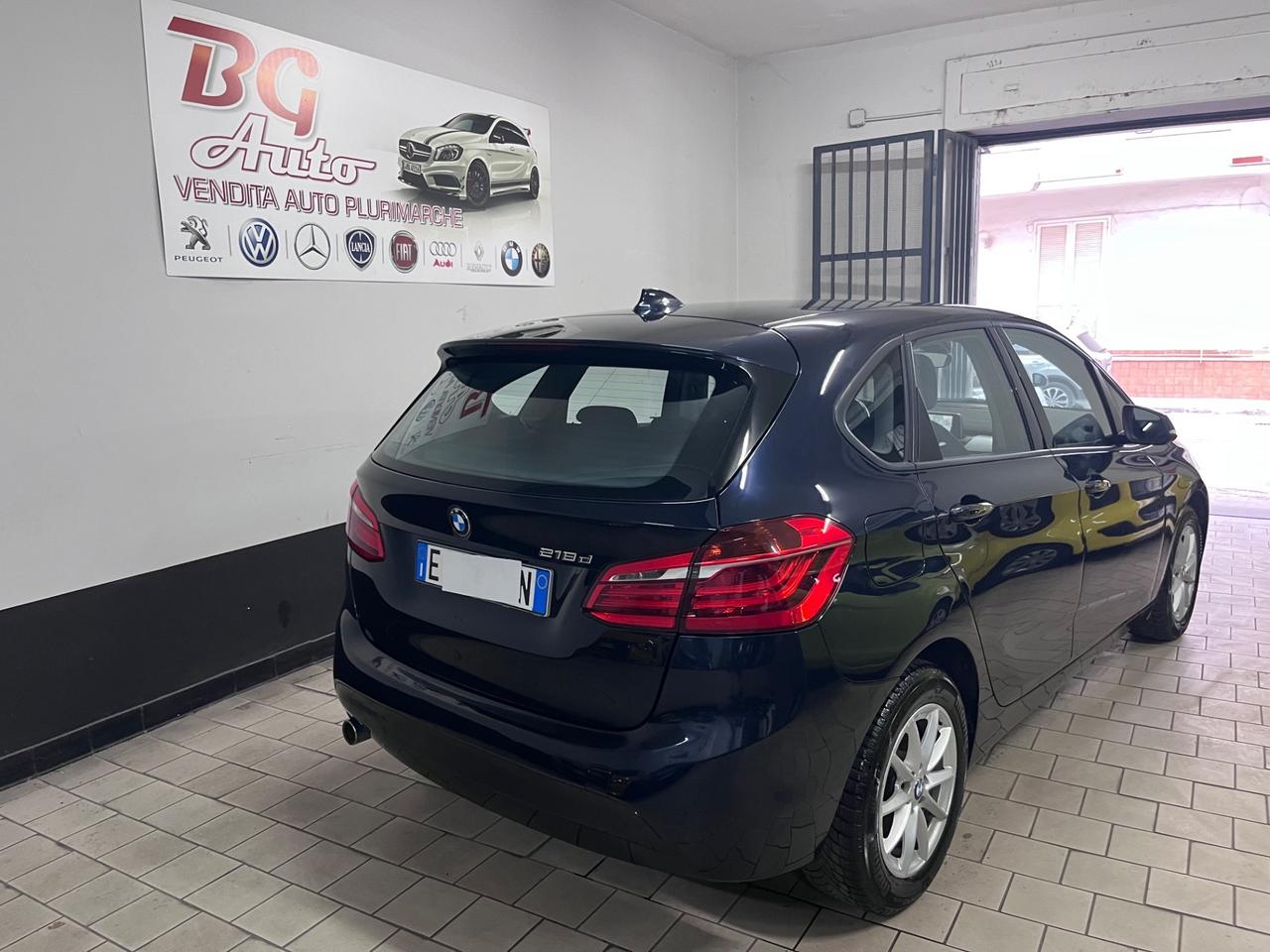Bmw 2er Active Tourer 218d Luxury full