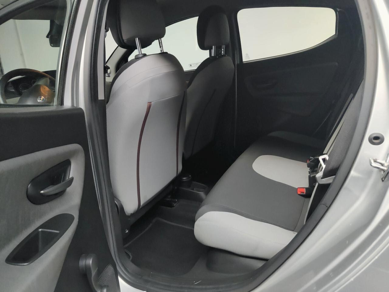 Lancia Ypsilon 1.2 69 CV 5 porte GPL Ecochic Elefantino