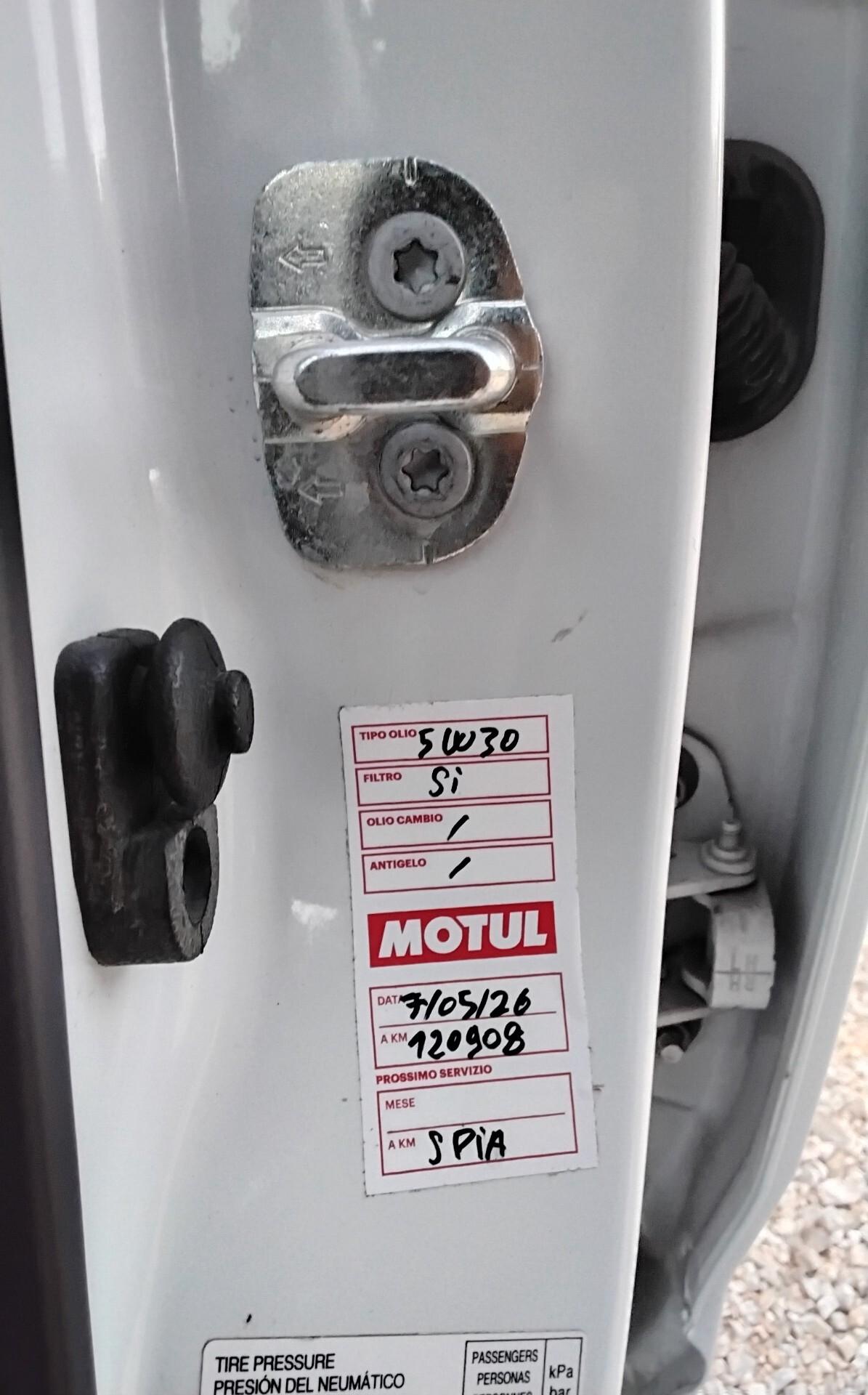 Nissan Micra 0.9 IG-T 12V 5 porte N-Connecta