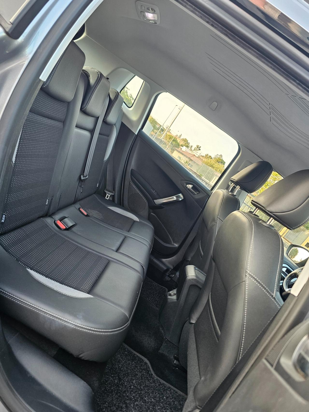 Peugeot 2008 Allure 1.6 diesel