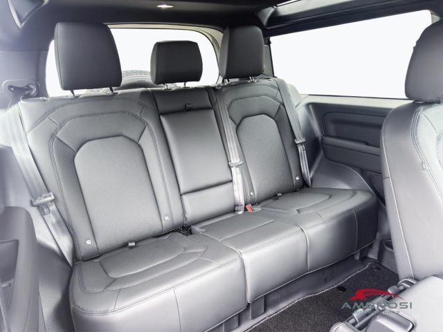 LAND ROVER Defender 3.0 AJ20-D6H AWD 3DR RWB X-Dynamic SE 200PS Auto