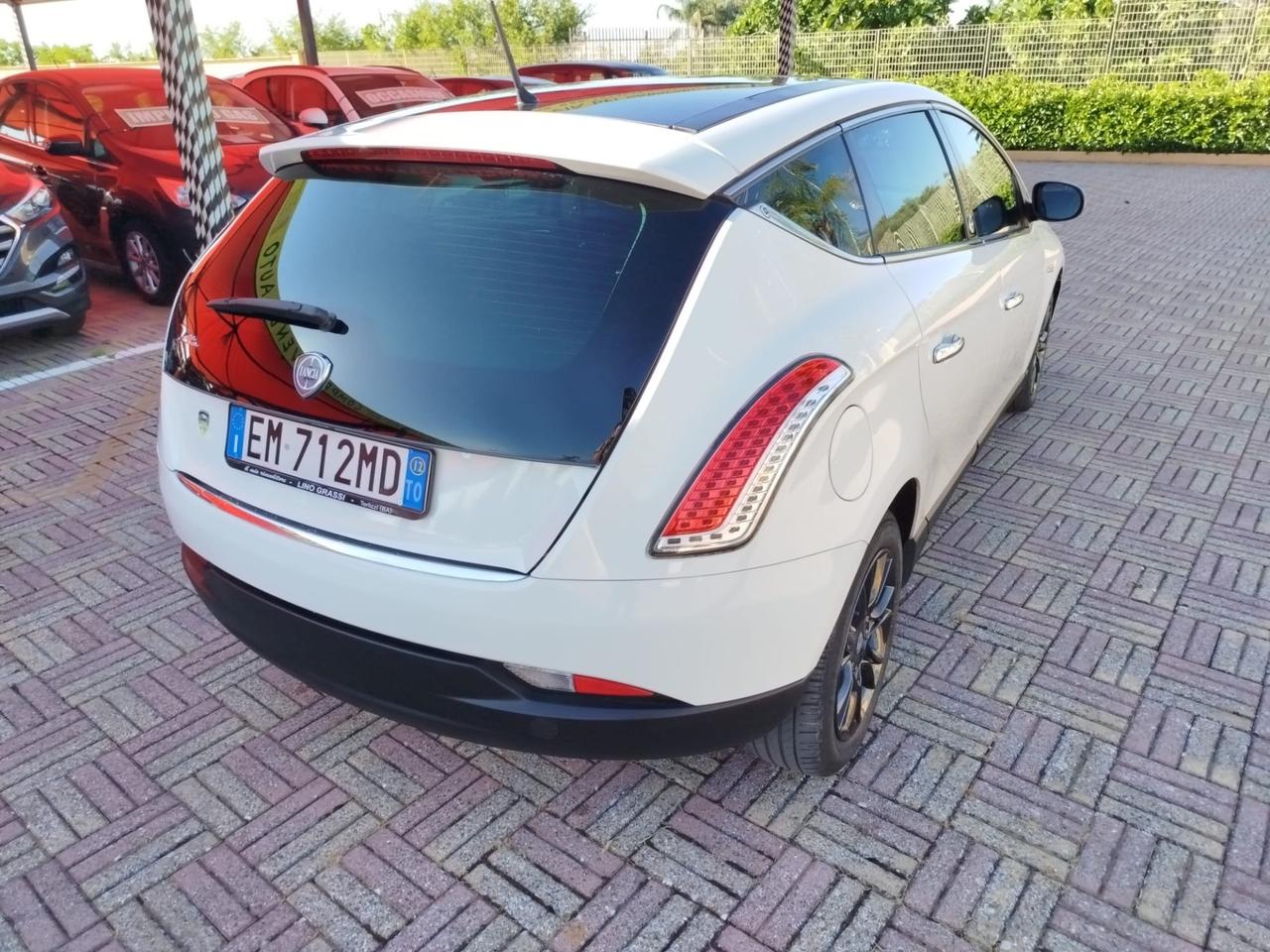 Lancia Delta 1.4 T-Jet 120 CV Silver Ecochic GPL
