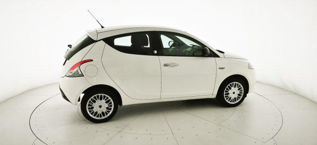 LANCIA Ypsilon 1.2 69 CV 5 porte GPL Ecochic Silver