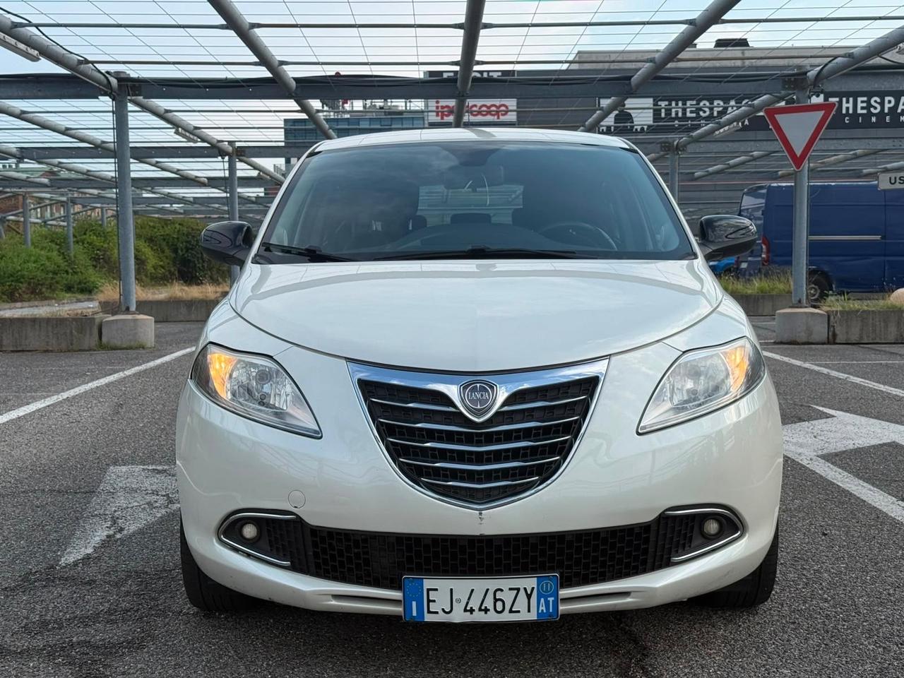 Lancia Ypsilon 1.2 69 CV Platinum