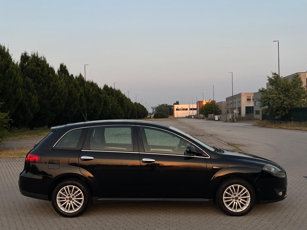 Fiat Croma 1.9 Multijet 16V aut. Dynamic