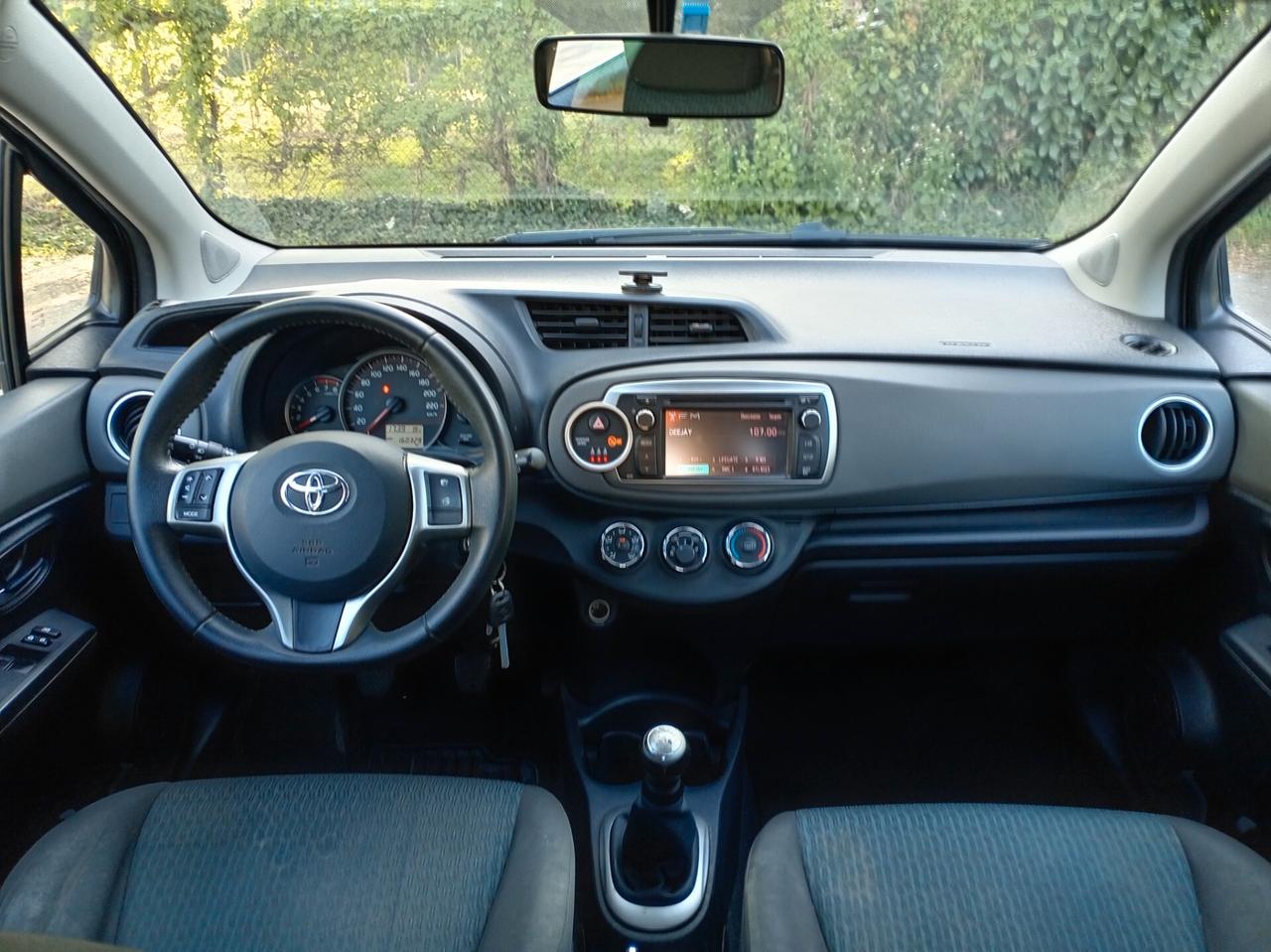 Toyota Yaris 1.0 5 porte Active