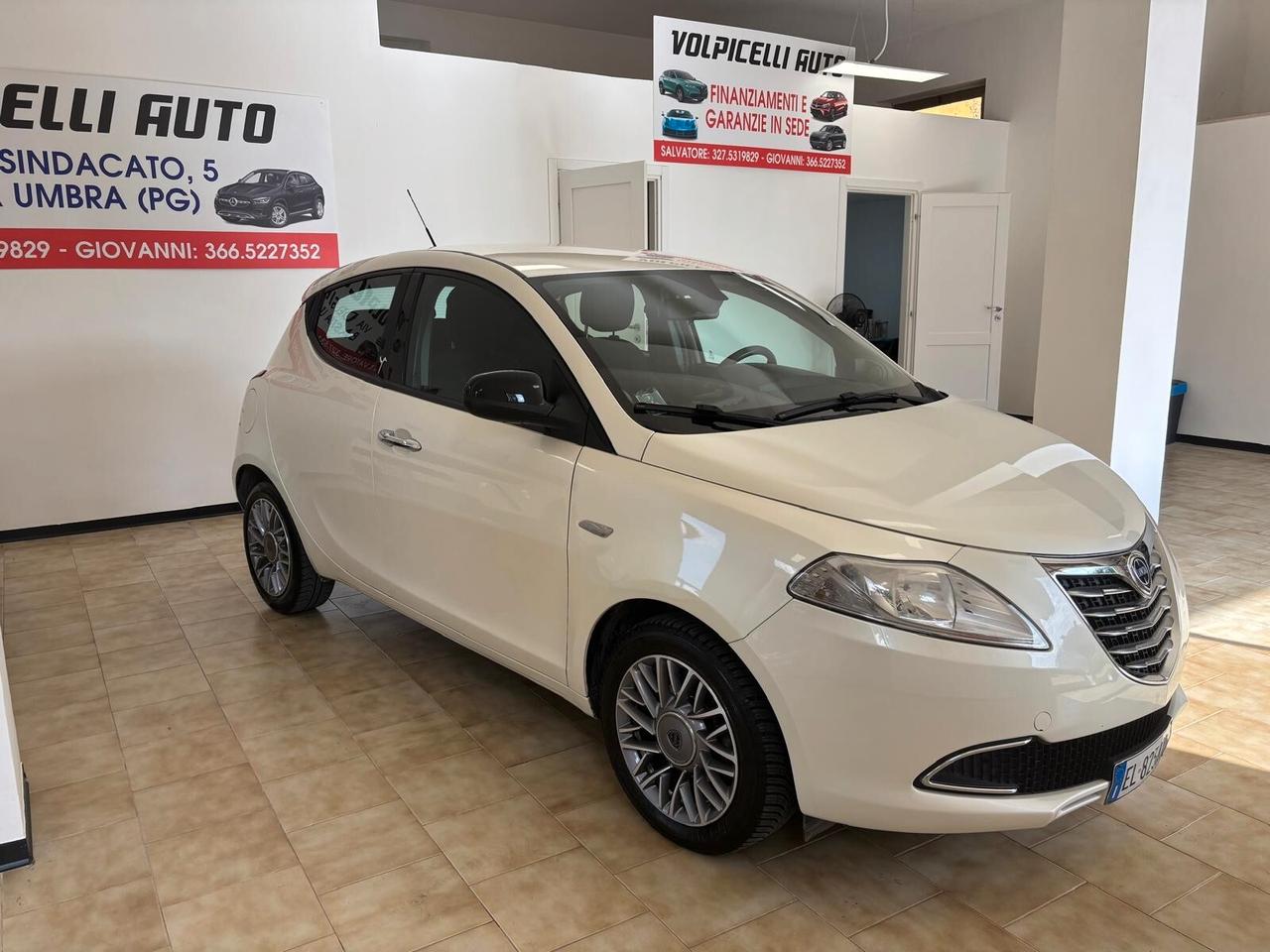 LANCIA YPSILON ANNO 2012 DS 1.3 MULTIJET ADATTA NEOPATENTATI KM 122 MILA