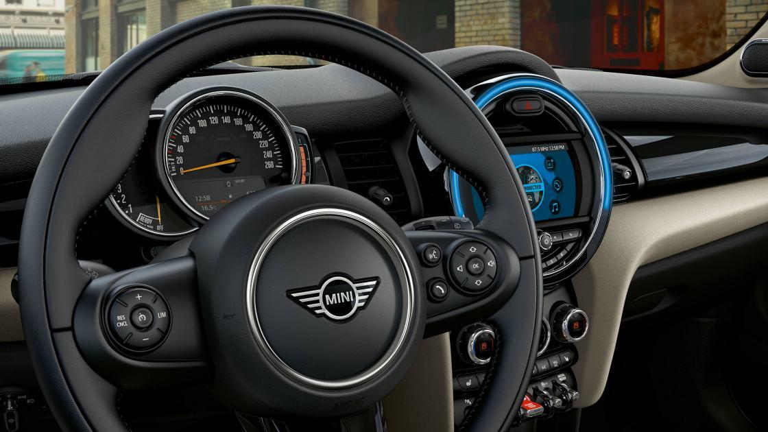 MINI Mini IV F55 2018 5p - Mini 5p 1.5 Cooper D Business XL