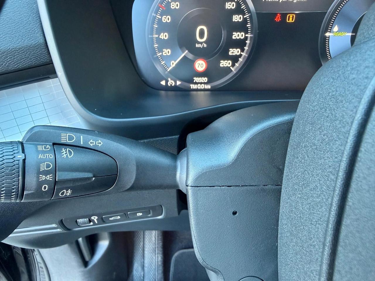 Volvo XC40 T4 Recharge Plug-in Hybrid automatico Core - AUTOCARRO N1 -