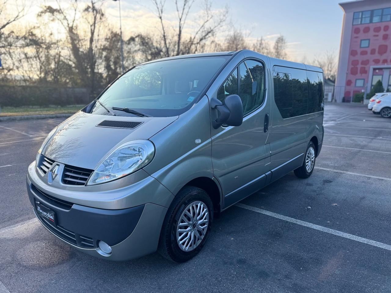 RENAULT RENAULT TRAFIC PEDANA TRASPORTO DISABILI 140.000 KM