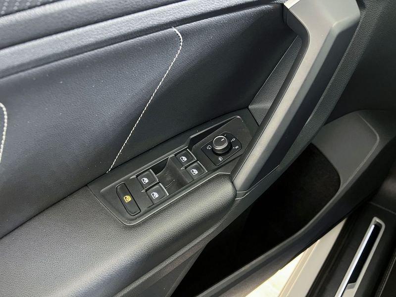 Volkswagen Tiguan Tiguan 2.0 tdi R-Line 150cv dsg