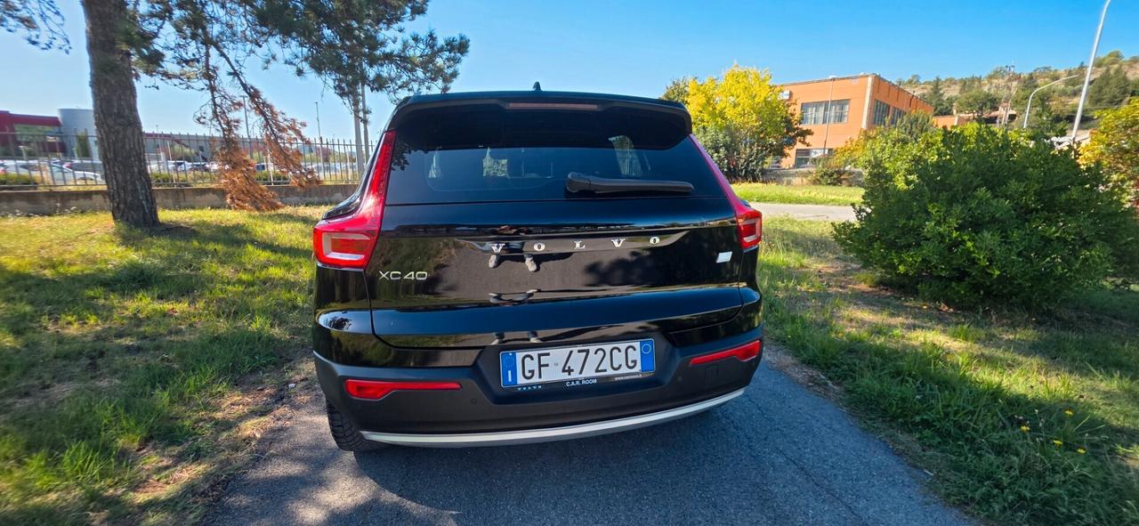 Volvo XC40 T5 261 CV Recharge Plug-in Hybrid Inscription
