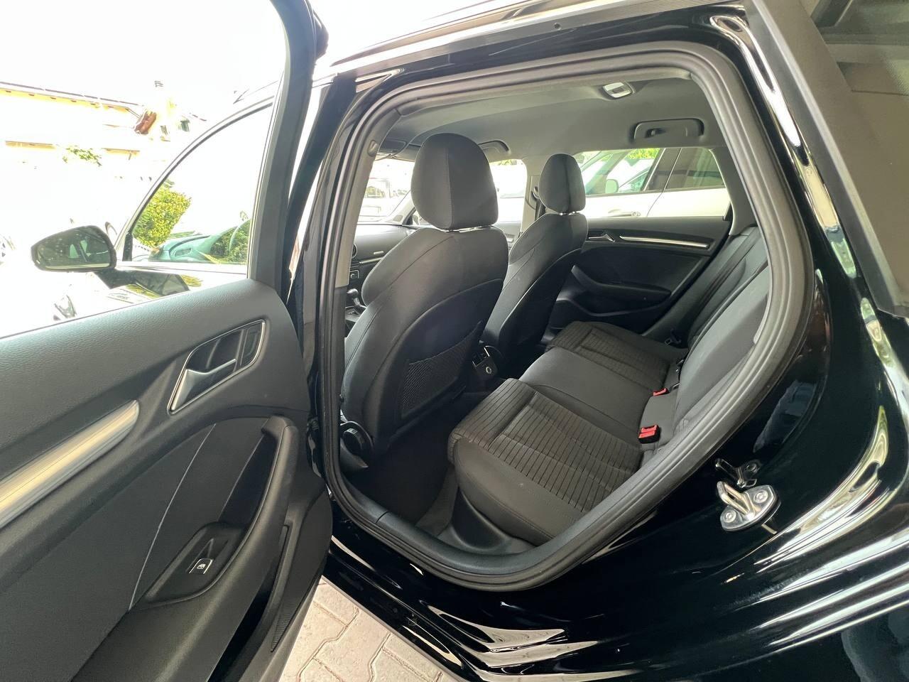 AUDI A3 SPB 1.6 TDI CV SPORT