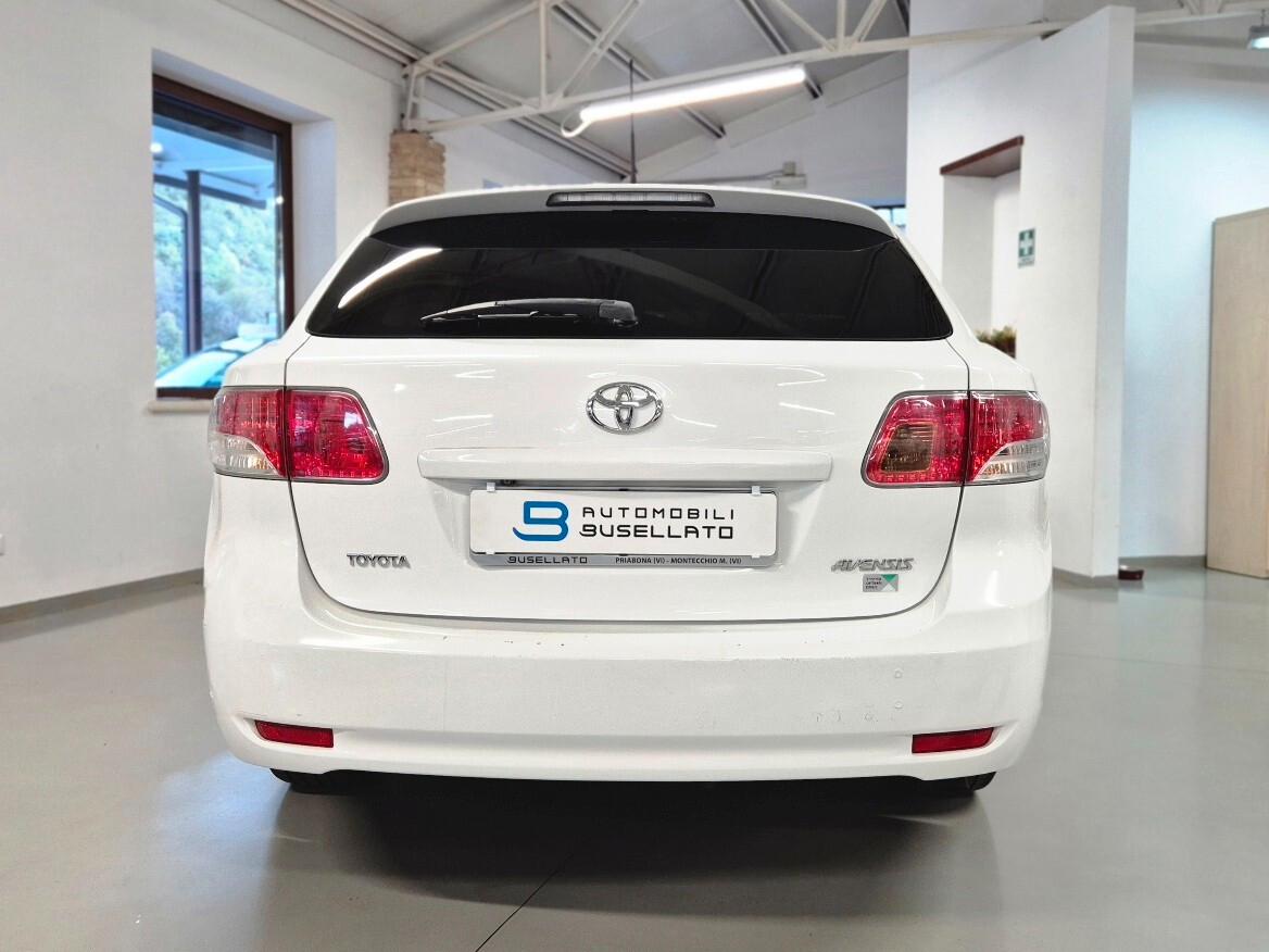 Toyota Avensis 2.0 D-4D Wagon Sol