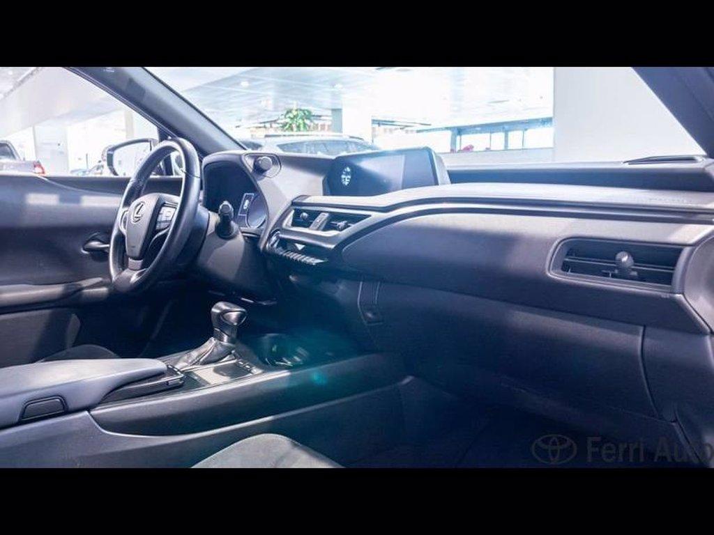 LEXUS Ux 250h 2.0 executive 2wd cvt del 2019