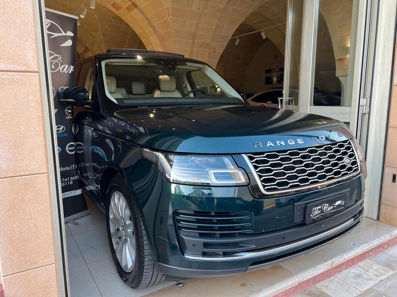 LAND ROVER RANGE ROVER VOGUE 3.0 V6 249CV 4X4 TETTO PELLE NAVI ANNO 2018