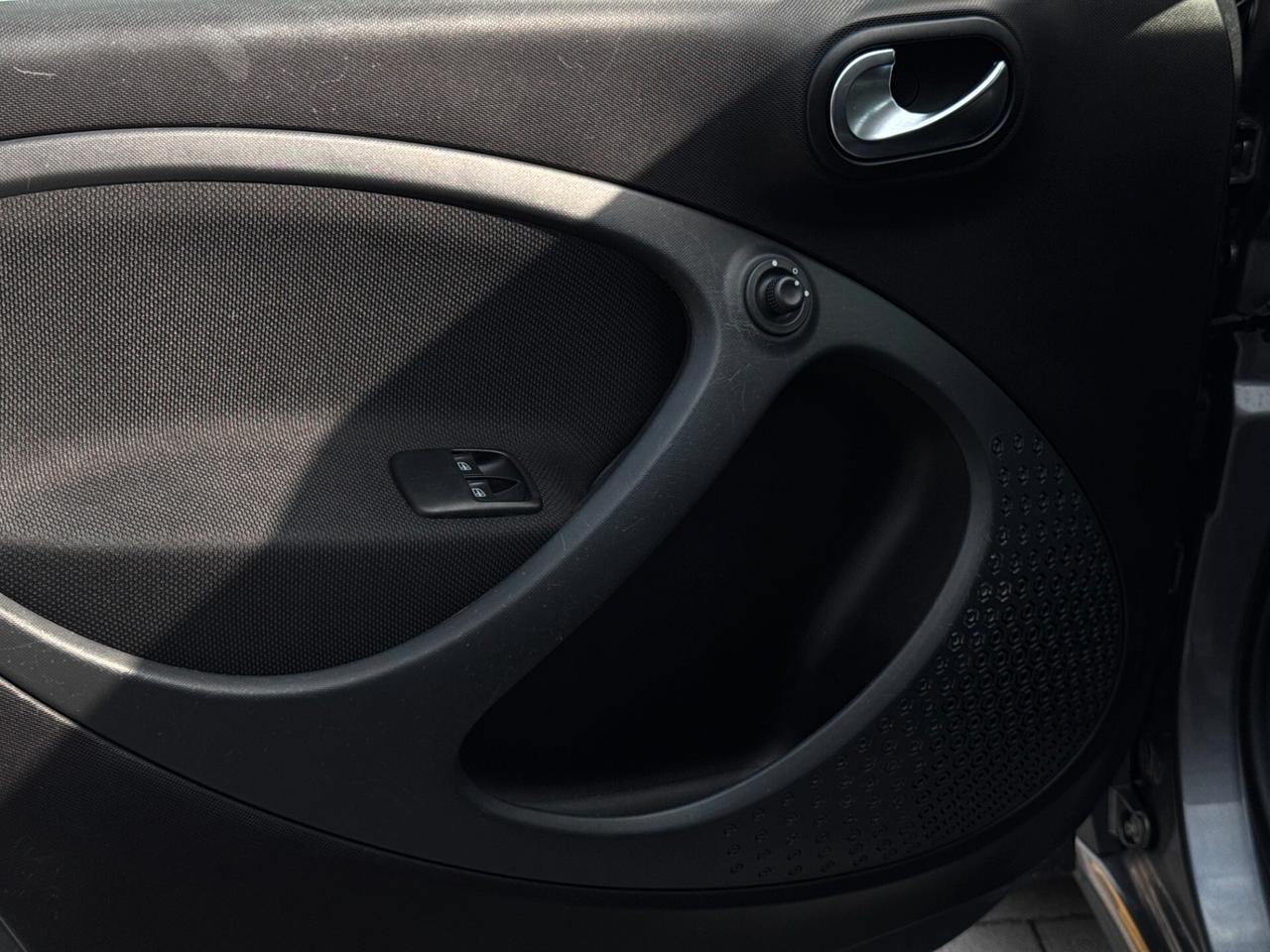 Smart ForFour 90 0.9 Turbo Brabus Style