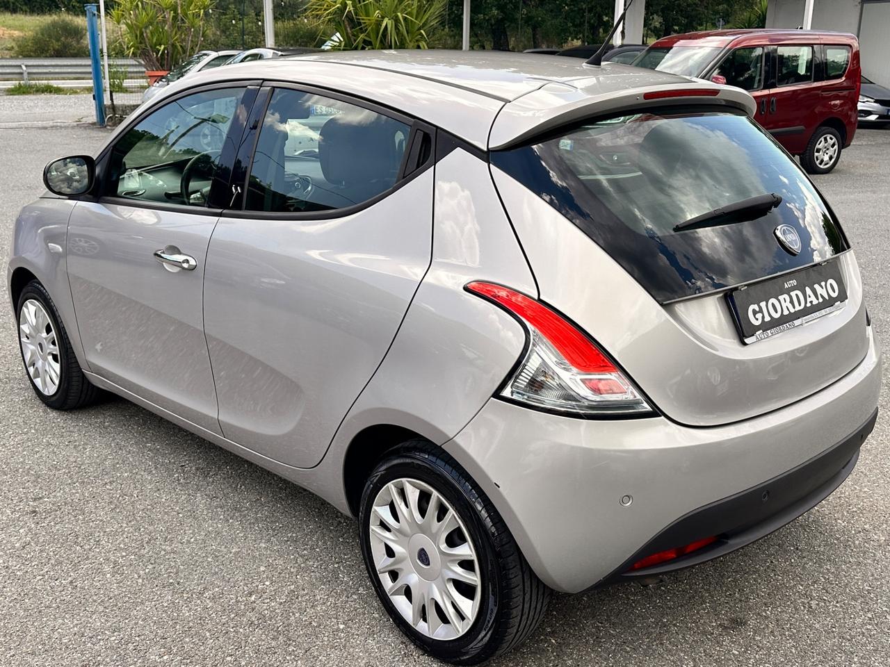 Lancia Ypsilon 1.3 MJT 16V 95 CV 5 porte S&S Platinum