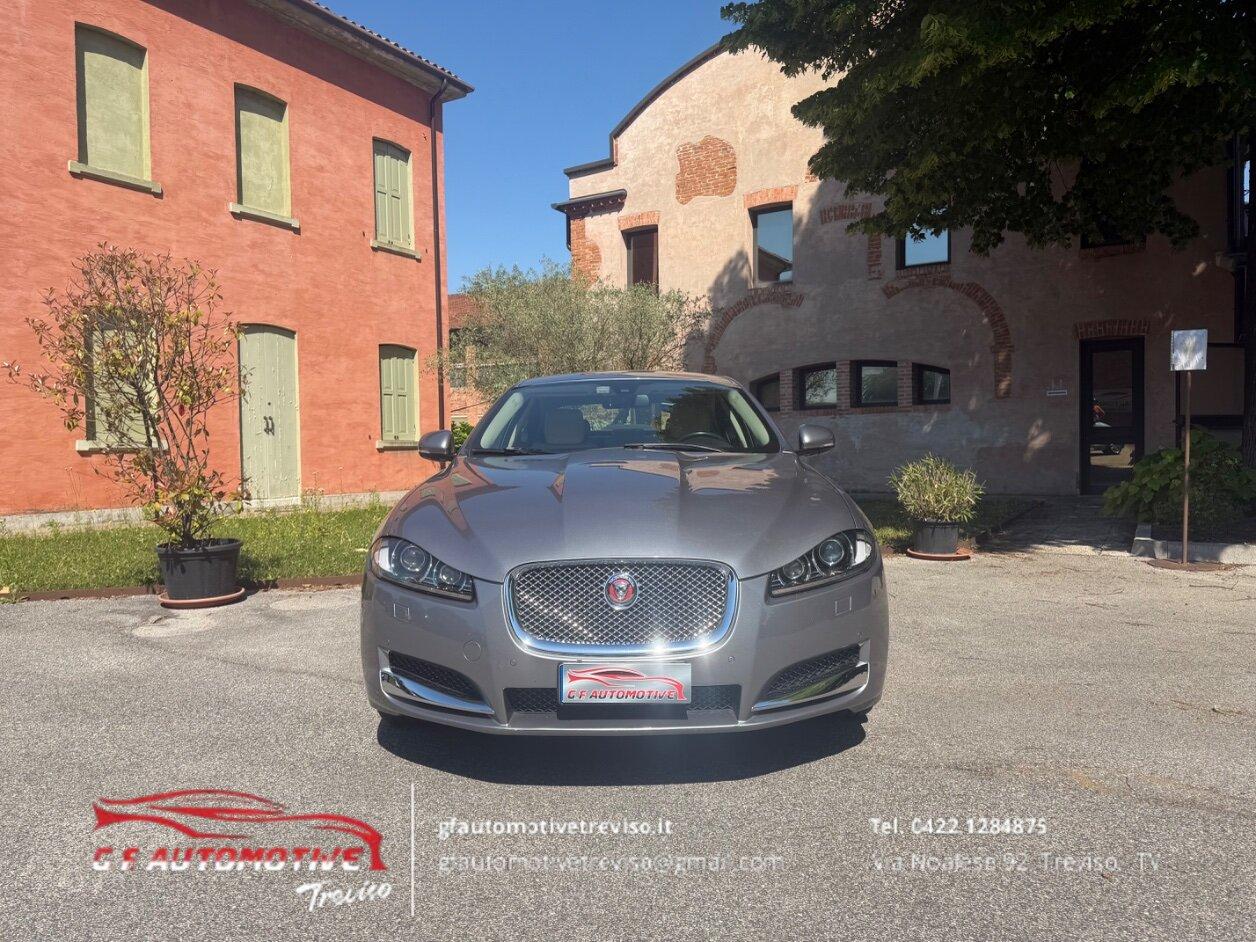 Jaguar XF Berlina XF 2.2d Luxury 200cv auto