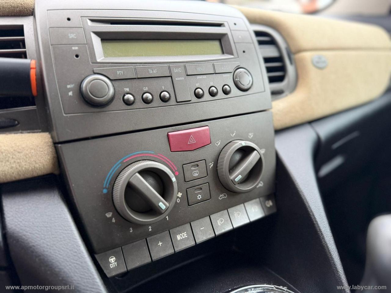 LANCIA Ypsilon 1.2 16V Argento