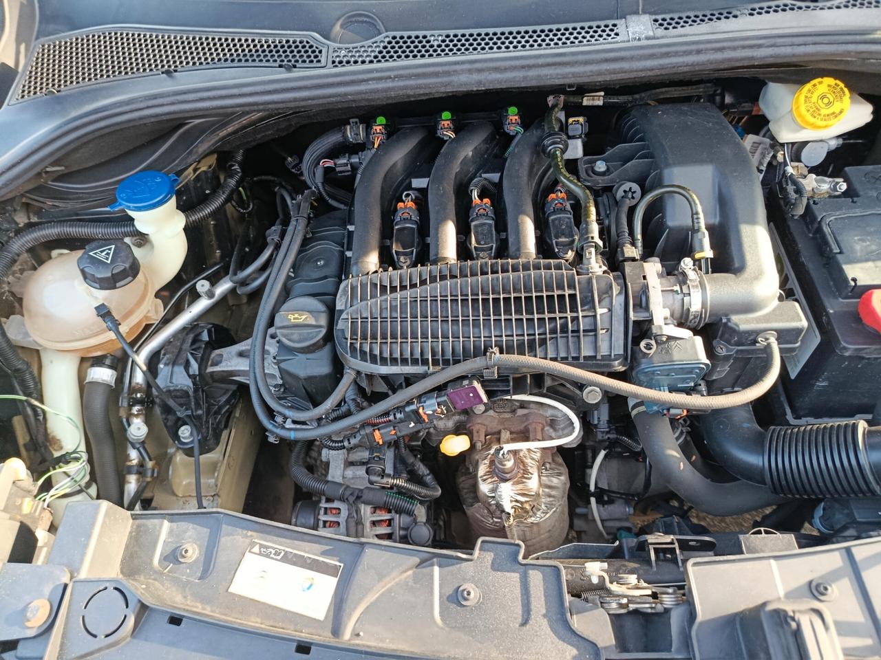 Citroen C3 PureTech 82 GPL Shine