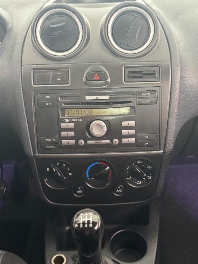 FORD Fiesta 1.2 16V 3p. Ghia