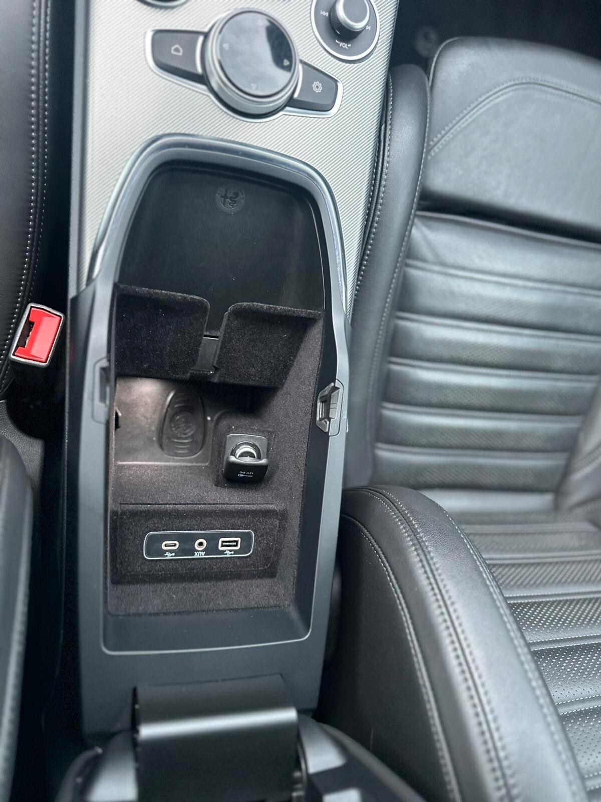 Alfa Romeo Stelvio 2.2 Turbodiesel 160 CV sport
