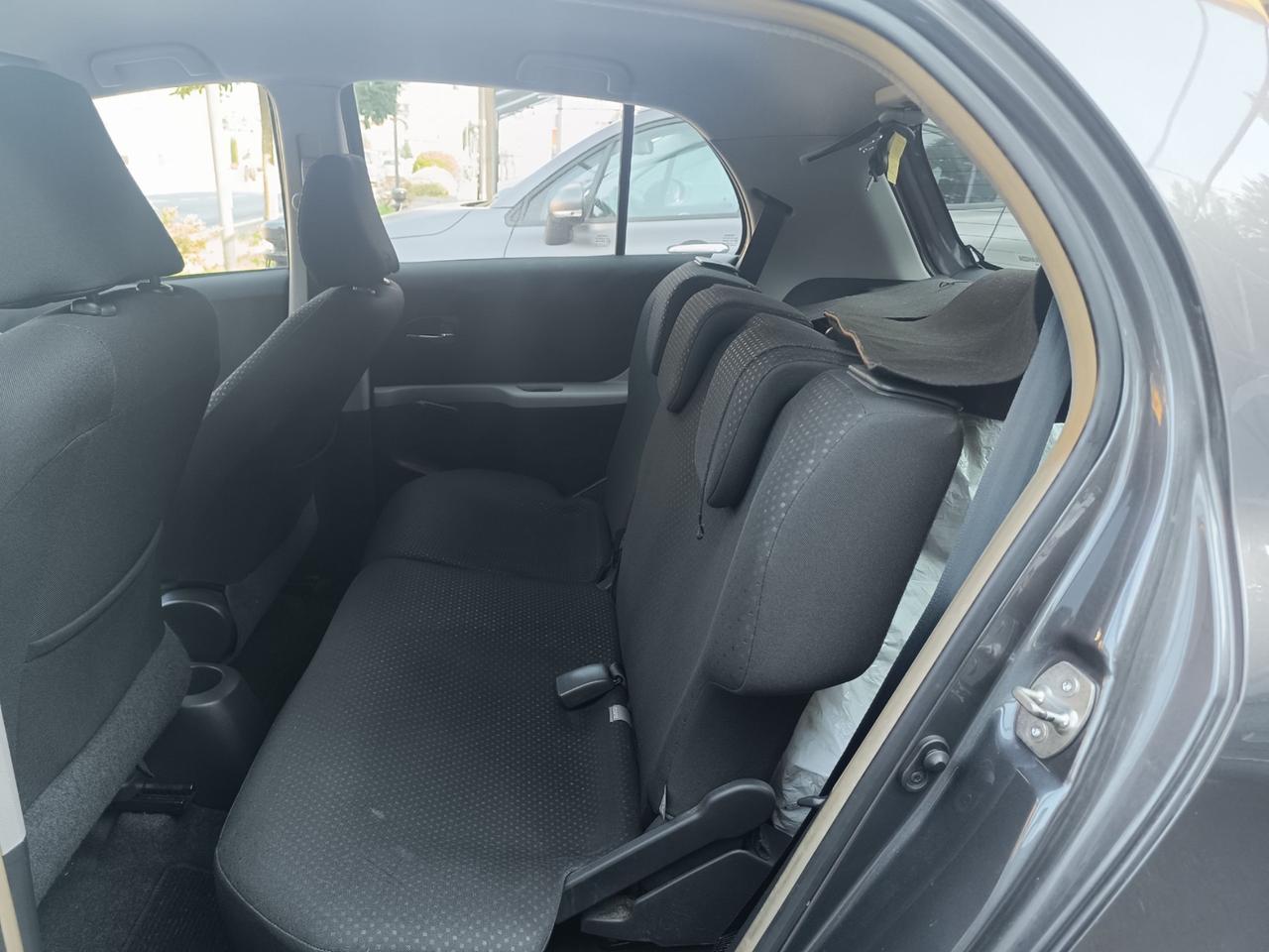 Toyota Yaris 1.3 AUTOMATICA M-MT Sol 2 TRENI GOMME