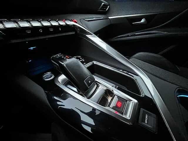 Peugeot 3008 BlueHDi 120 S&S EAT6 Allure