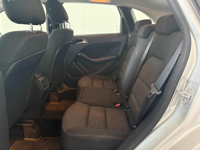 MERCEDES-BENZ B 180 Executive