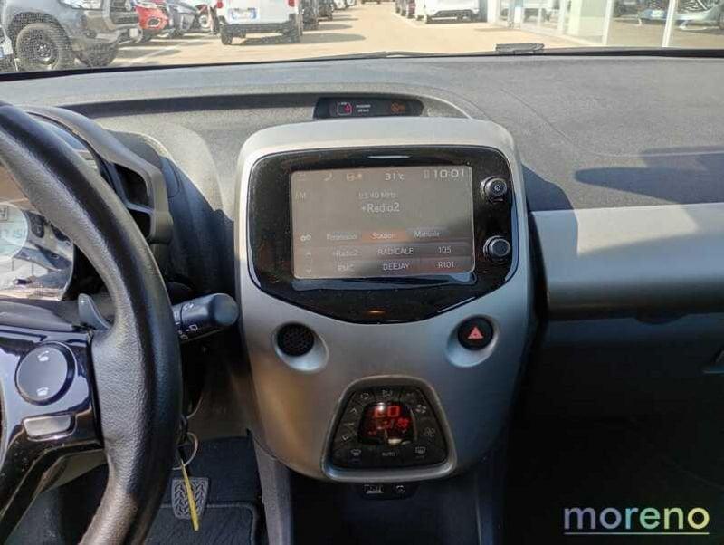 Toyota Aygo 1.0 x-play 5p m-mt my15